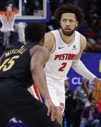 开云官方平台-NBA彩经：骑士回主场赢下活塞 雷霆再胜湖人拿赛点