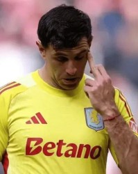 开云会员中心-维拉门将马丁内斯转会截止日苦等曼联未果